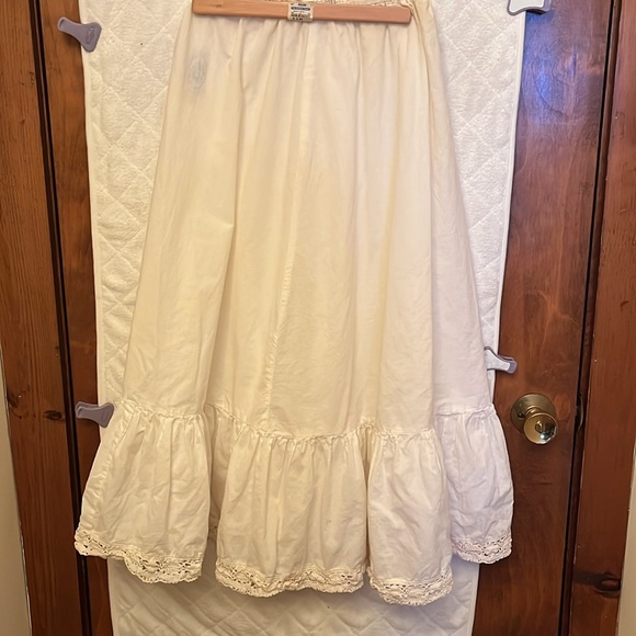 Laura Ashley Vintage Cotton Petticoat Skirt with Crocheted Lace Hem - Picture 8 of 11